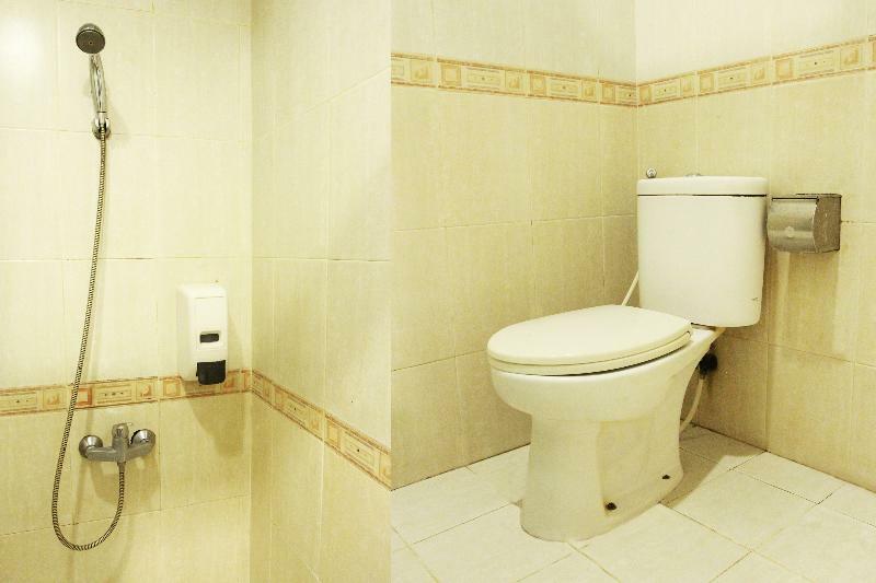 Hotel Oyo 119 Belvena 2*